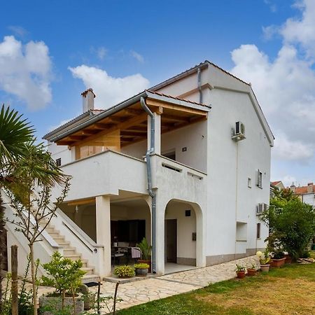 Apartment Anton Punat Exterior foto