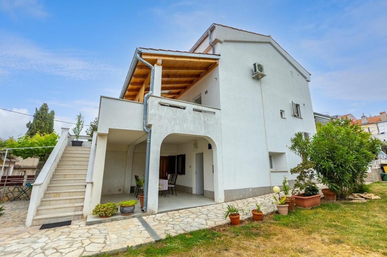 Apartment Anton Punat Exterior foto